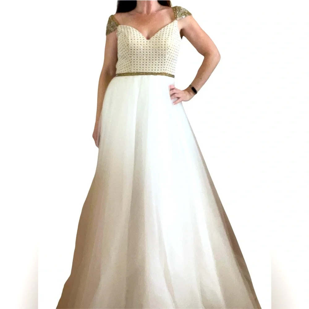 Vienna Prom Damaged Elegant Ivory and Gold Formal Prom | Wedding Gown - Picture 6 of 16